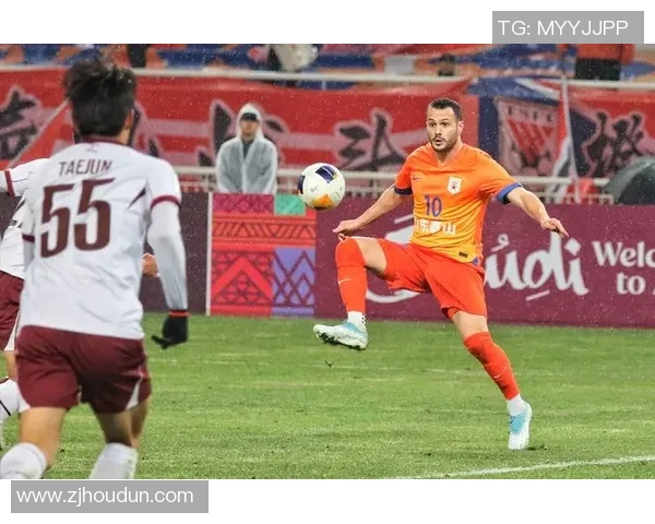 足球明星如何用不同语言表达对比赛的热爱与激情